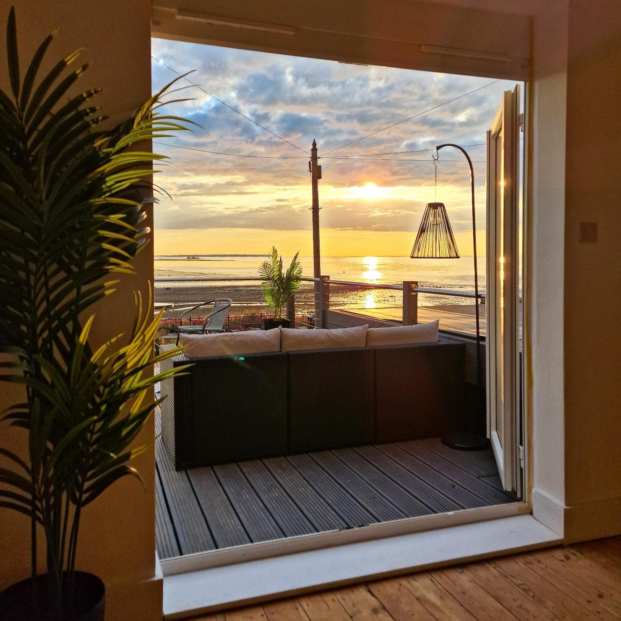 Stunning Beachfront House, Herne Bay, Kent Holiday home